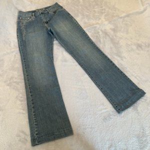 Zena Women's Embroidered Jeans 4